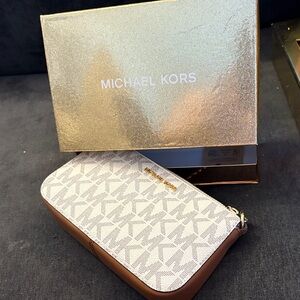 Michael Kors Logo Zip Wallet - White Monogram with Brown Trim Jet Set